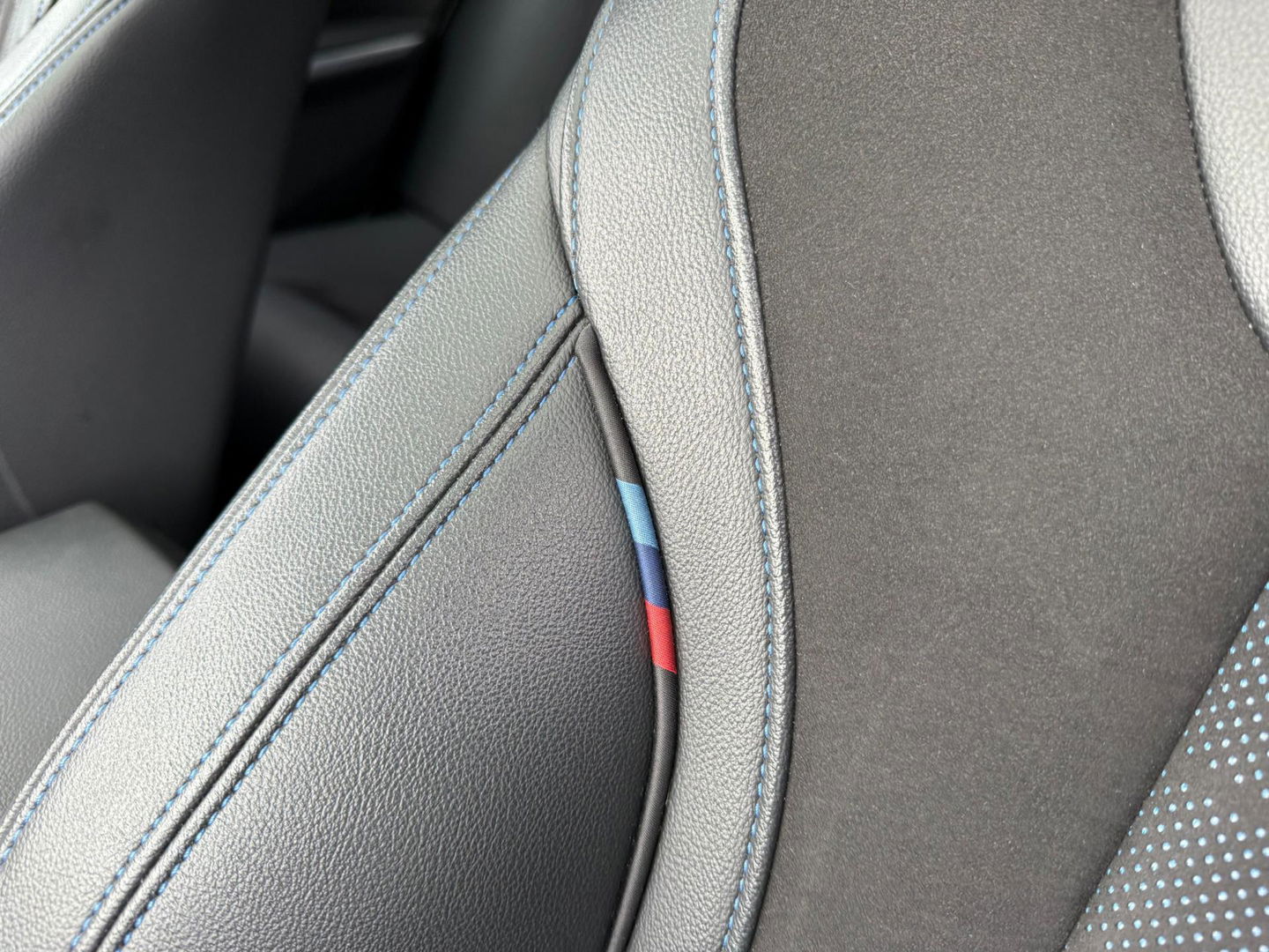 BMW 3-serie 330i Executive M-pakket|Pano|258 pk|HUD