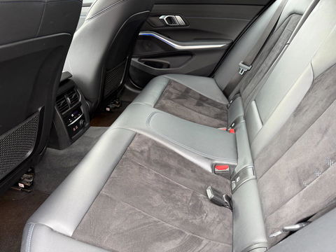 BMW 3-serie 330i Executive M-pakket|Pano|258 pk|HUD