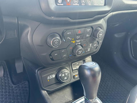 Jeep Renegade 4xe 240 Plug-in Hybrid Electric S