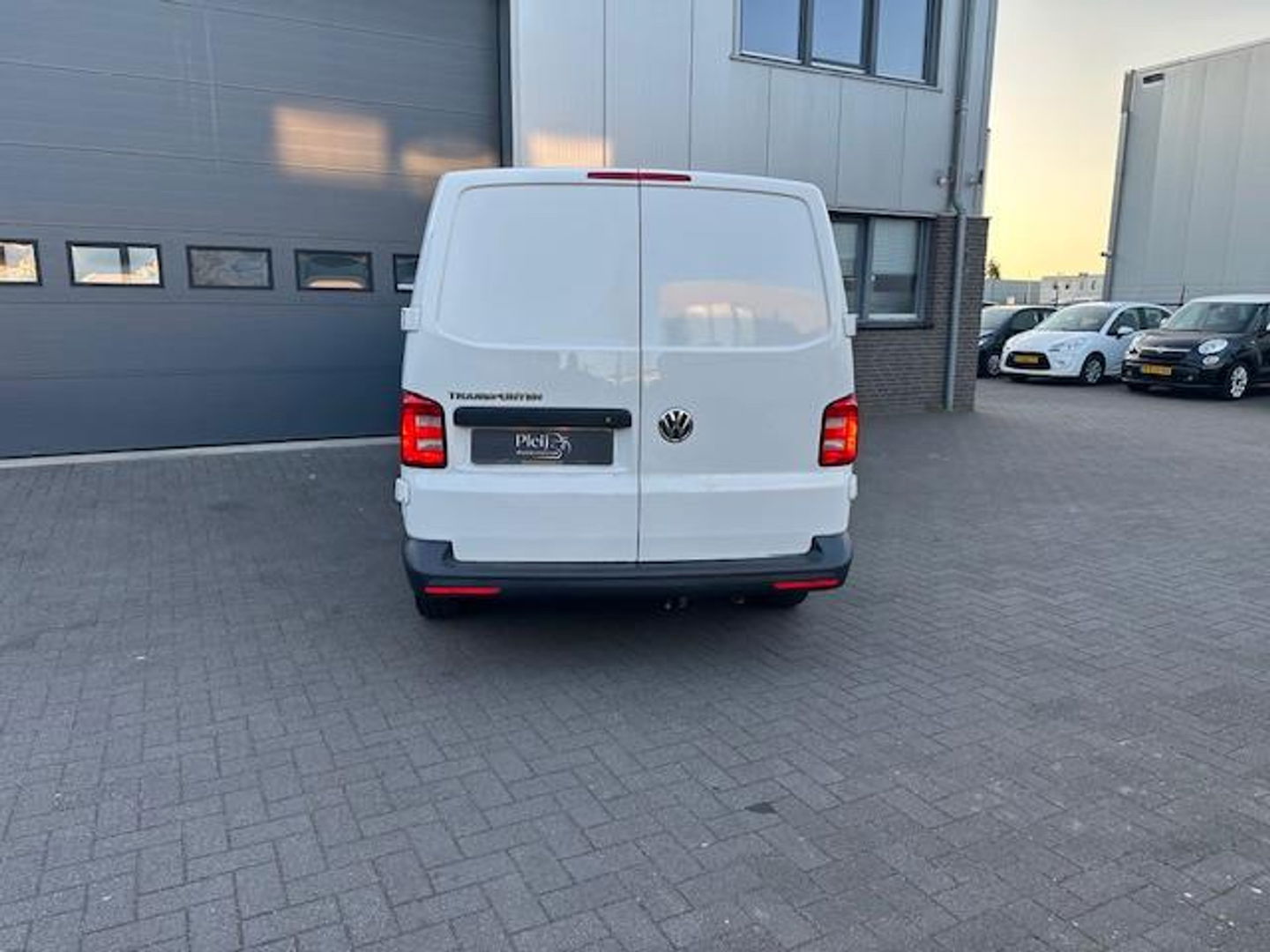Volkswagen Transporter 2.0 TDI L2H1 Comfortline