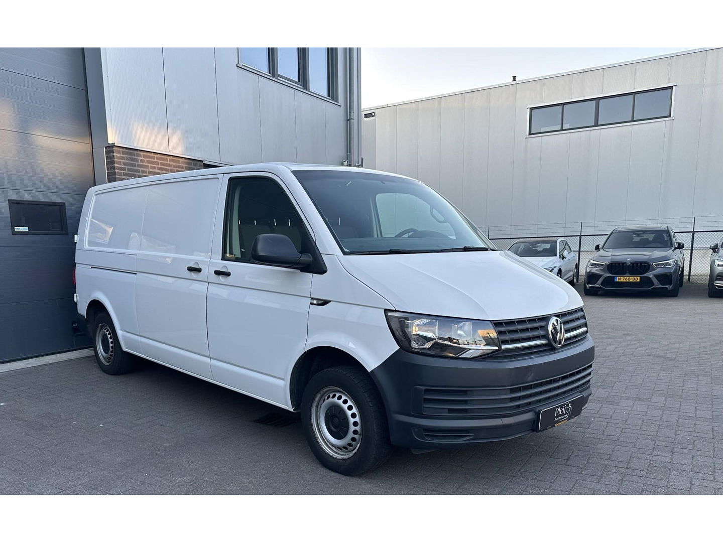 Volkswagen Transporter 2.0 TDI L2H1 Comfortline