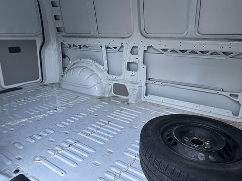 Volkswagen Transporter 2.0 TDI L2H1 Comfortline