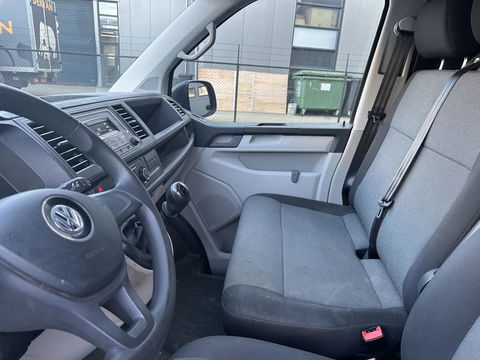 Volkswagen Transporter 2.0 TDI L2H1 Comfortline