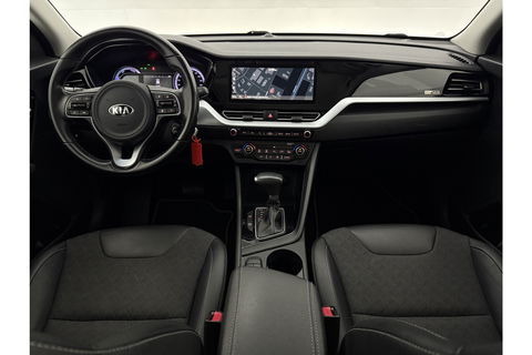 Kia Niro 1.6 GDi Hybrid DynamicLine Camera LED Trekhaak Carplay Clima Cuise Navi PDC 16''LMV