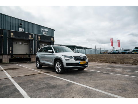 Škoda Kodiaq 1.5 TSI - 7Pers. | STOELVERW. | LEDER/STOF | CRUISE | 19" TRIGLAV VELGEN