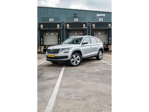 Škoda Kodiaq 1.5 TSI - 7Pers. | STOELVERW. | LEDER/STOF | CRUISE | 19" TRIGLAV VELGEN