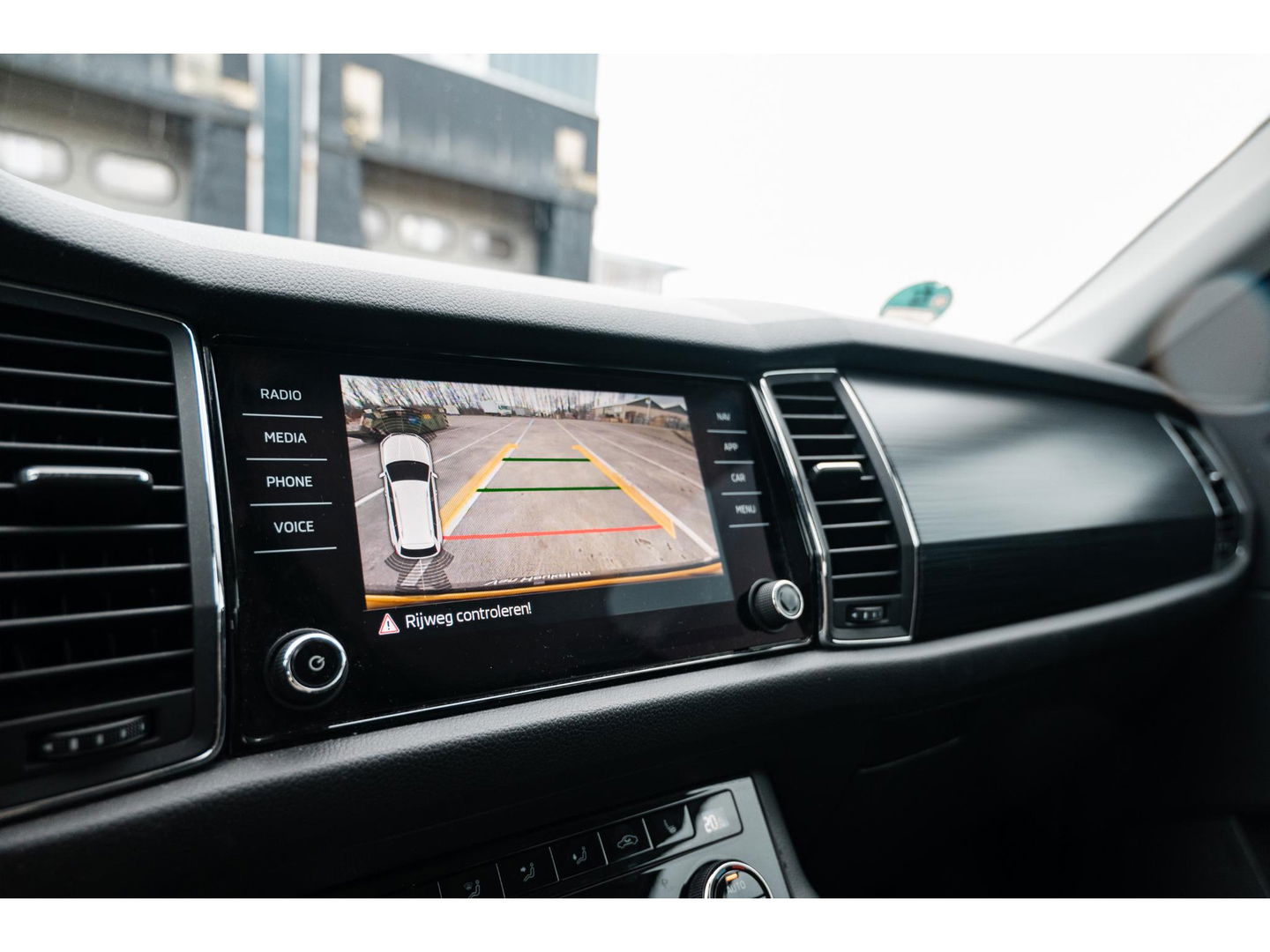 Škoda Kodiaq 1.5 TSI - 7Pers. | STOELVERW. | LEDER/STOF | CRUISE | 19" TRIGLAV VELGEN