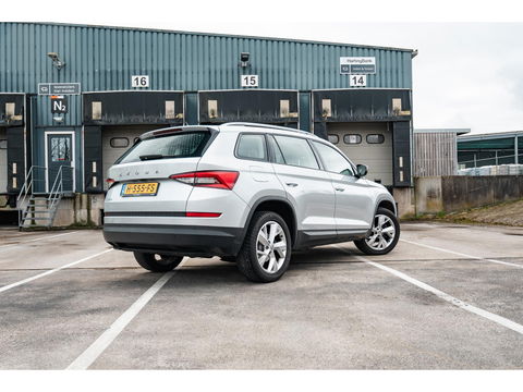 Škoda Kodiaq 1.5 TSI - 7Pers. | STOELVERW. | LEDER/STOF | CRUISE | 19" TRIGLAV VELGEN