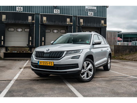 Škoda Kodiaq 1.5 TSI - 7Pers. | STOELVERW. | LEDER/STOF | CRUISE | 19" TRIGLAV VELGEN