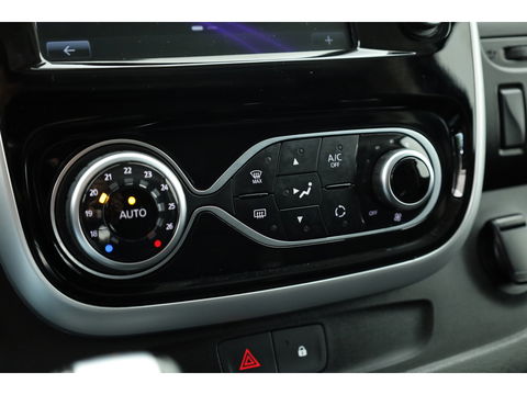 Renault Trafic 2.0 dCi 170pk L2H1 | Automaat | Navi | Camera | 2x Schuifdeur | Trekhaak | Cruise