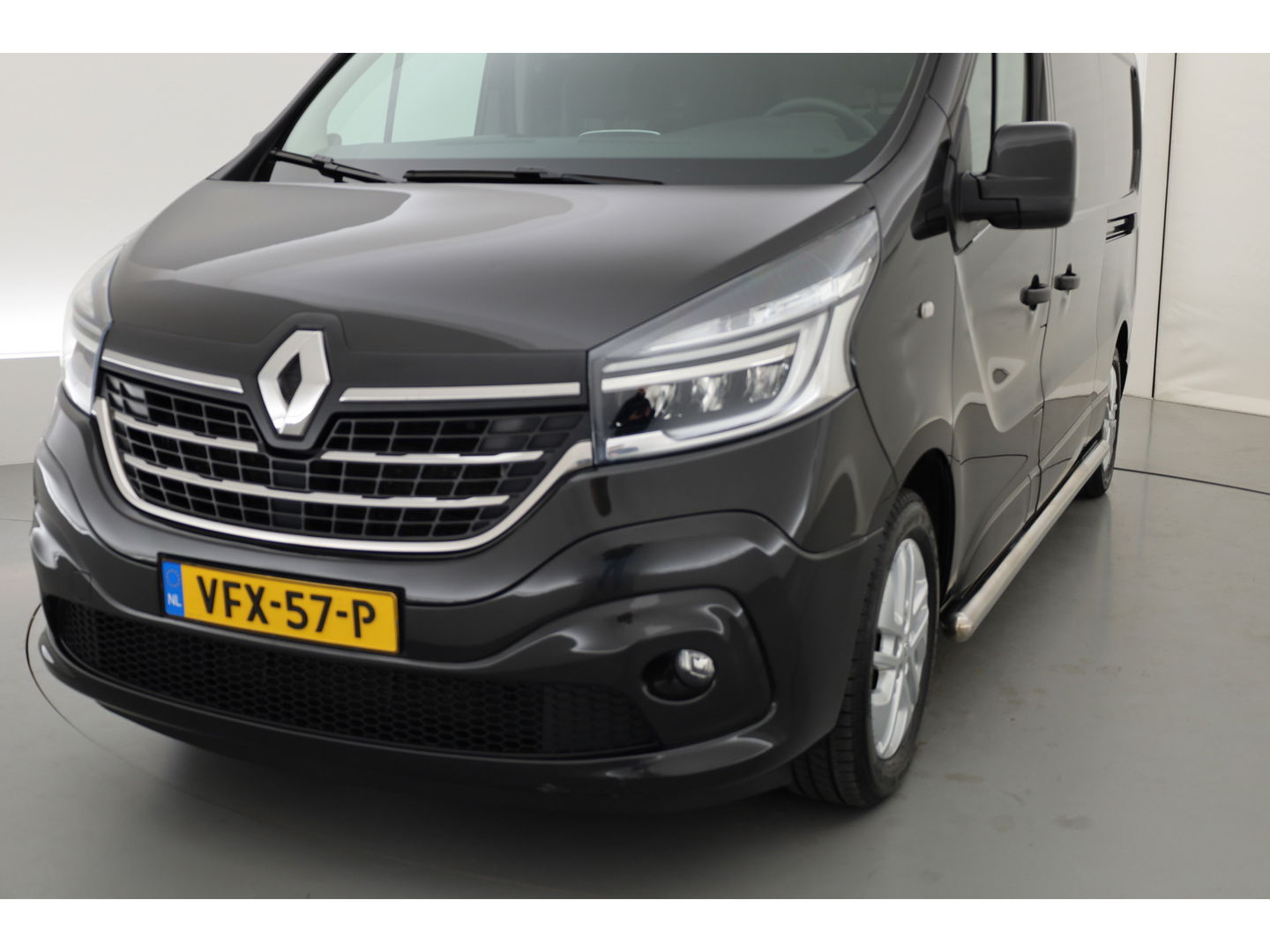 Renault Trafic 2.0 dCi 170pk L2H1 | Automaat | Navi | Camera | 2x Schuifdeur | Trekhaak | Cruise