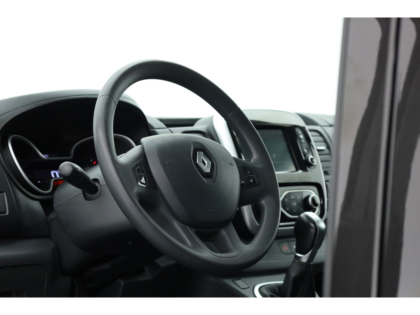 Renault Trafic 2.0 dCi 170pk L2H1 | Automaat | Navi | Camera | 2x Schuifdeur | Trekhaak | Cruise