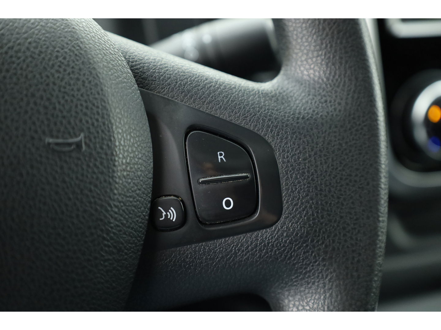 Renault Trafic 2.0 dCi 170pk L2H1 | Automaat | Navi | Camera | 2x Schuifdeur | Trekhaak | Cruise
