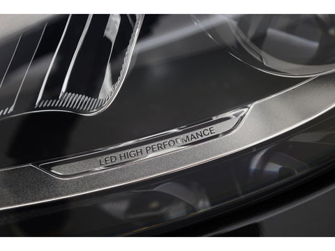 Mercedes-Benz C-Klasse 180 Ambition | Cruise | Navi | Stoelver. | PDC V+A