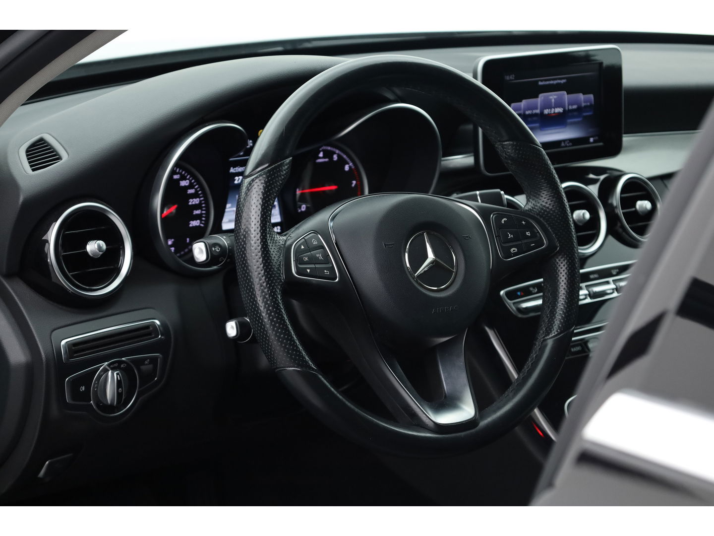 Mercedes-Benz C-Klasse 180 Ambition | Cruise | Navi | Stoelver. | PDC V+A