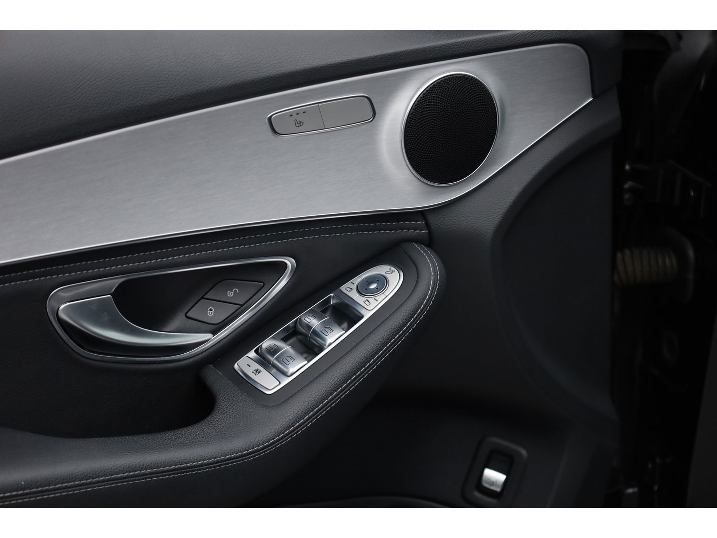 Mercedes-Benz C-Klasse 180 Ambition | Cruise | Navi | Stoelver. | PDC V+A