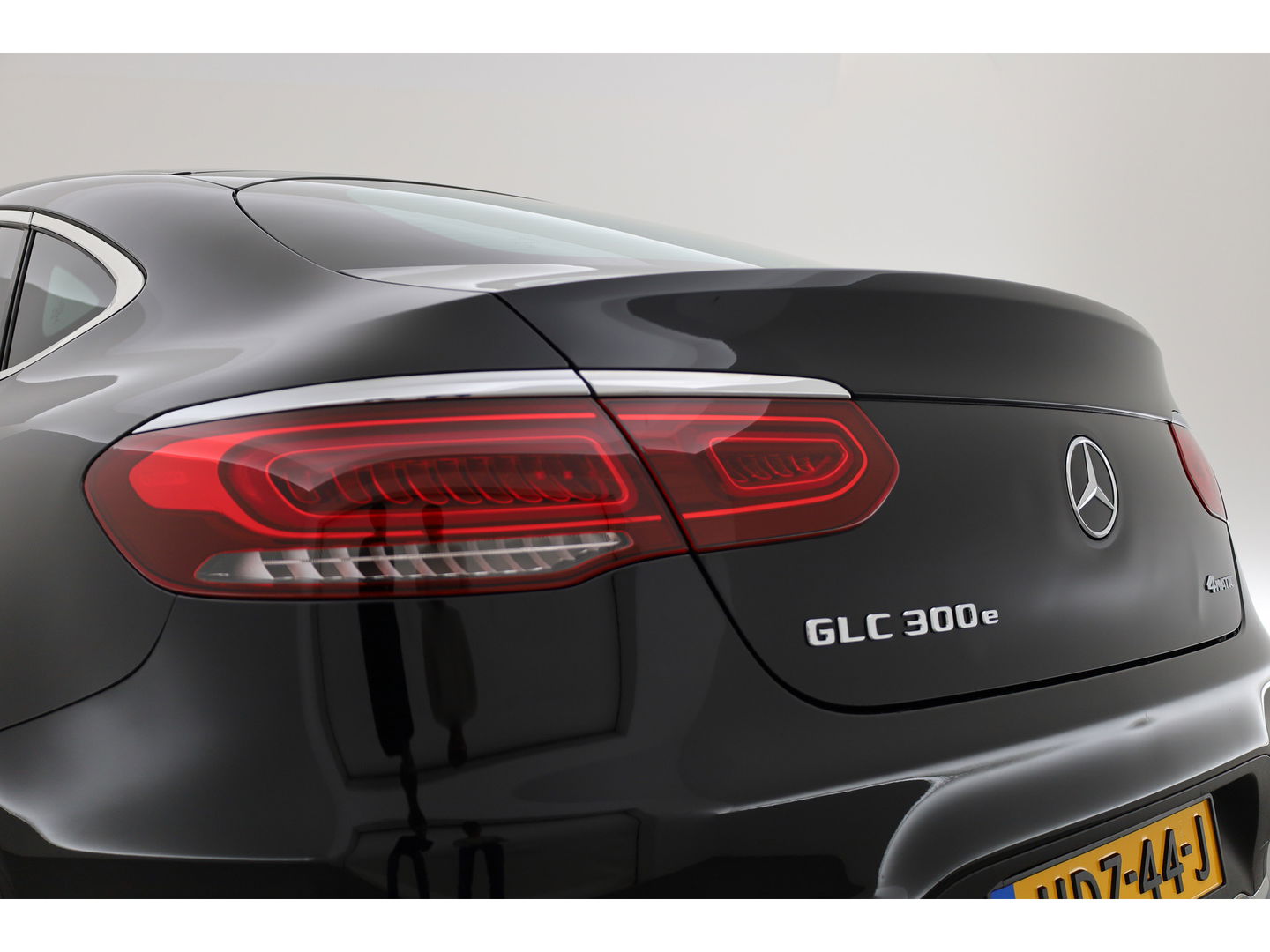 Mercedes-Benz GLC Coupé 300e 4MATIC AUT. | 360Cam | Adapt. Cruise | Dodehoek | Memory | Massage