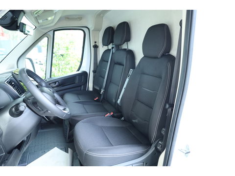 Citroën Jumper 2.2 BlueHDi 180 pk L3H2 | Automaat | 3.5t | Navi | Camera | Adapt.Cruise | Apple Carplay | Smart Key