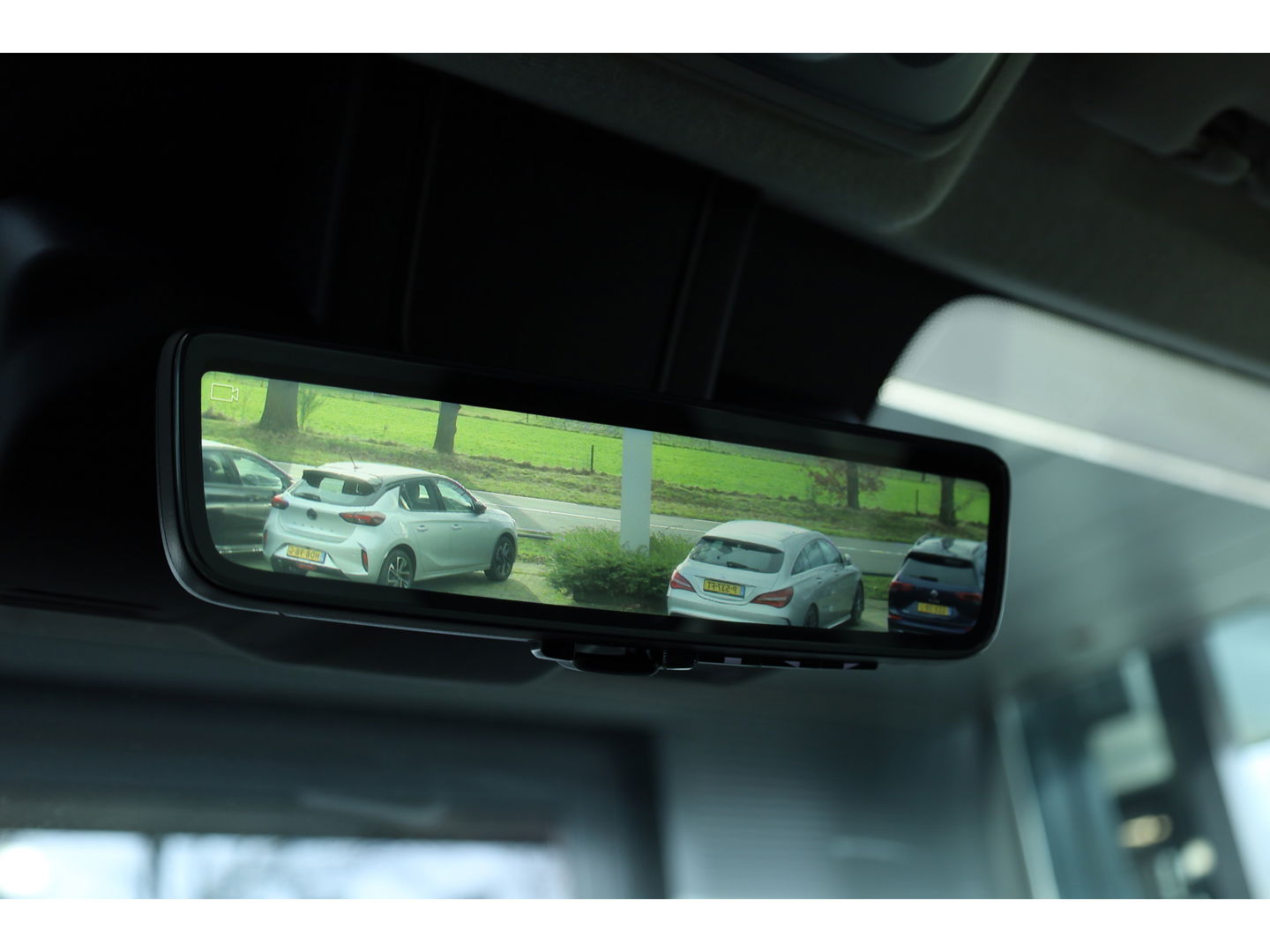 Citroƫn Jumper 2.2 BlueHDi 180 pk L3H2 | Automaat | 3.5t | Navi | Camera | Adapt.Cruise | Apple Carplay | Smart Key