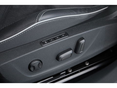 Škoda Enyaq iV 80 Sportline | Crystal Light | HUD | Travel Assist | Camera | Stoel- Stuurverw.