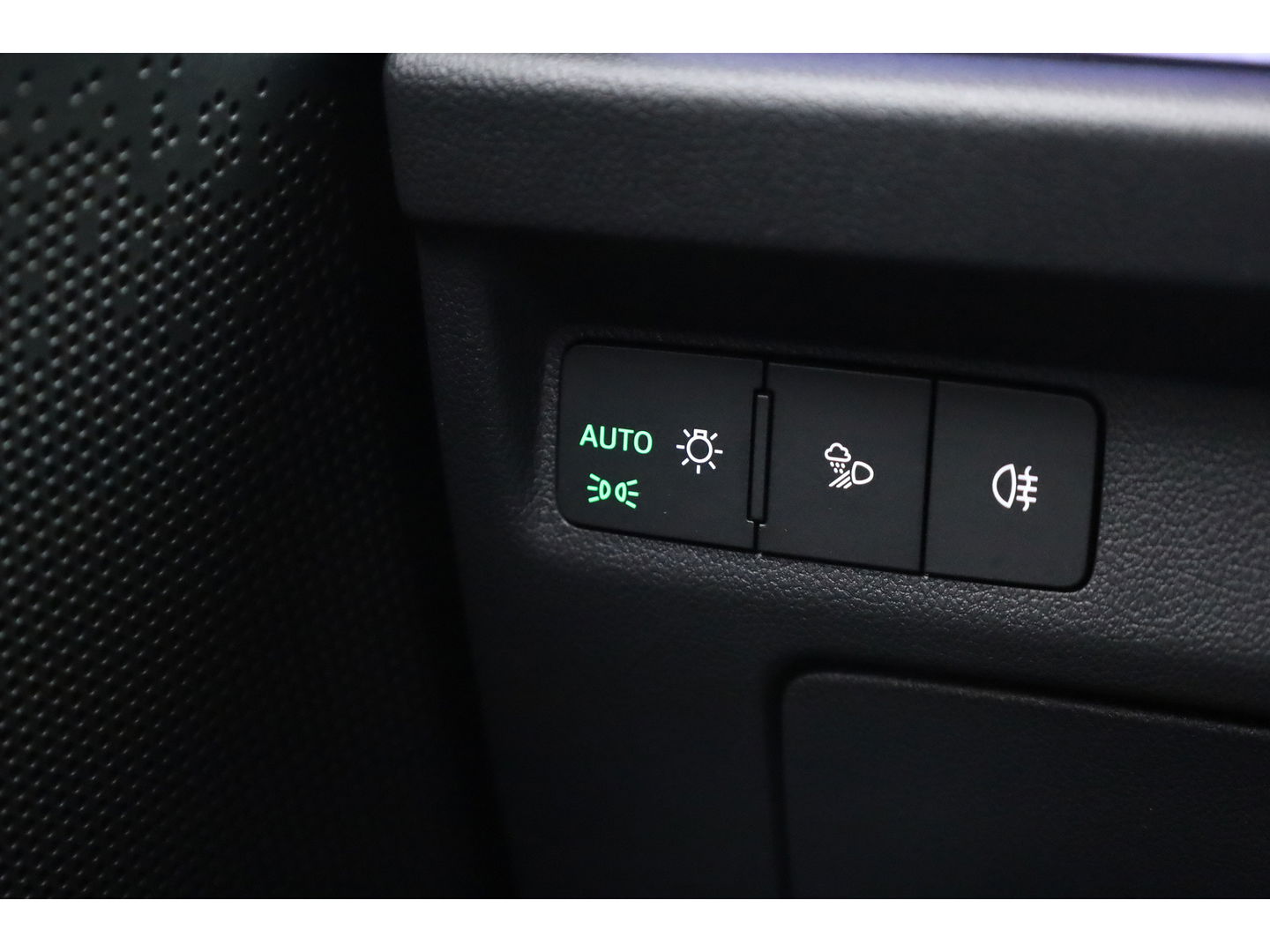 Škoda Enyaq iV 80 Sportline | Crystal Light | HUD | Travel Assist | Camera | Stoel- Stuurverw.