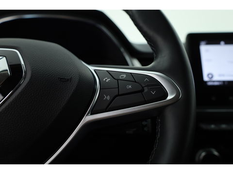 Renault Captur 1.3 TCe 140 Intens | Navi | Stoelverw. | Camera | Trekhaak | Apple CarPlay