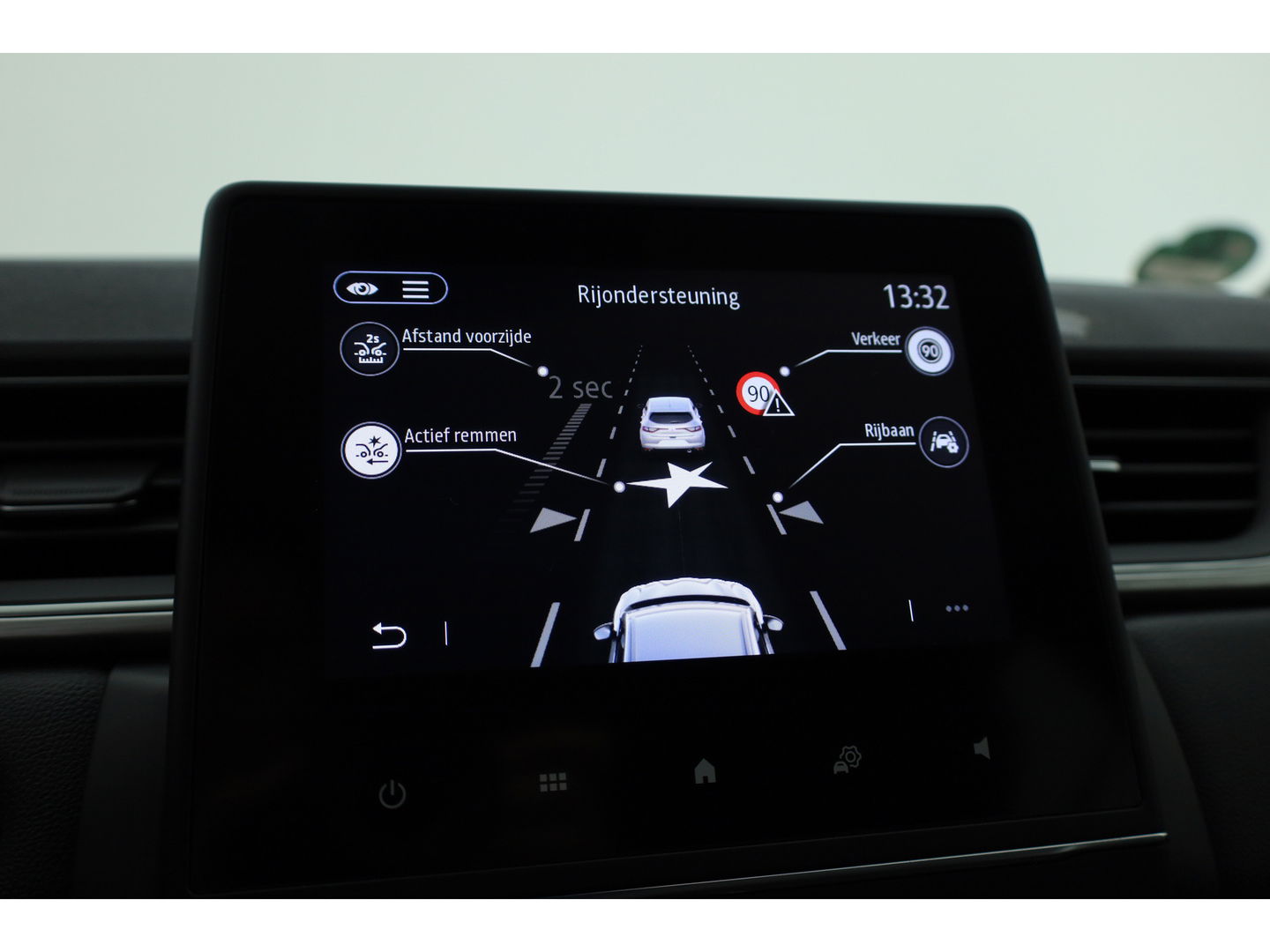 Renault Captur 1.3 TCe 140 Intens | Navi | Stoelverw. | Camera | Trekhaak | Apple CarPlay