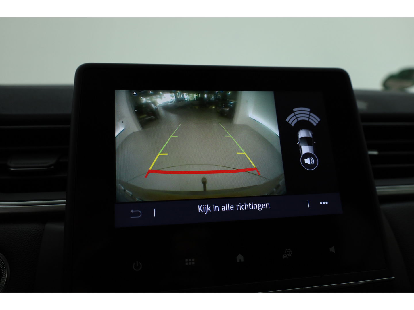 Renault Captur 1.3 TCe 140 Intens | Navi | Stoelverw. | Camera | Trekhaak | Apple CarPlay