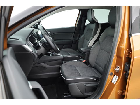 Renault Captur 1.3 TCe 140 Intens | Navi | Stoelverw. | Camera | Trekhaak | Apple CarPlay