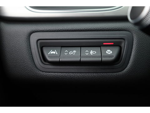 Renault Captur 1.3 TCe 140 Intens | Navi | Stoelverw. | Camera | Trekhaak | Apple CarPlay