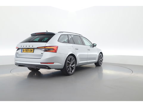 Škoda Superb Combi 1.4 TSI iV Sportline Business PHEV 218pk | Trekgewicht 1600 kg | Adapt. Cruise | Dodehoek det. | 19"