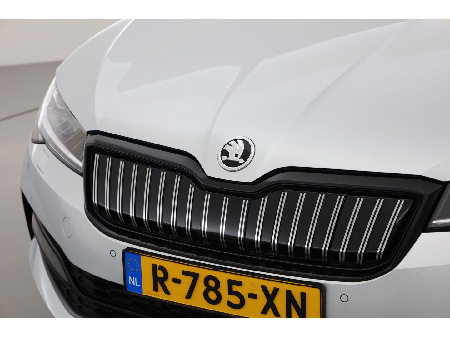 Škoda Superb Combi 1.4 TSI iV Sportline Business PHEV 218pk | Trekgewicht 1600 kg | Adapt. Cruise | Dodehoek det. | 19"