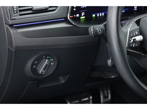 Škoda Superb Combi 1.4 TSI iV Sportline Business PHEV 218pk | Trekgewicht 1600 kg | Adapt. Cruise | Dodehoek det. | 19"