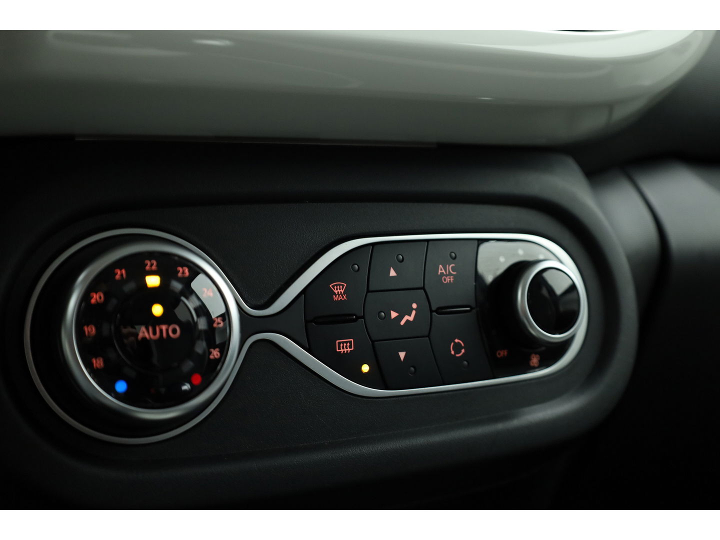 Renault Twingo Z.E. R80 Intens | Navi by App | Mistlampen | PDC | Clima | All Seasons