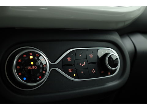 Renault Twingo Z.E. R80 Intens | Navi by App | Mistlampen | PDC | Clima | All Seasons