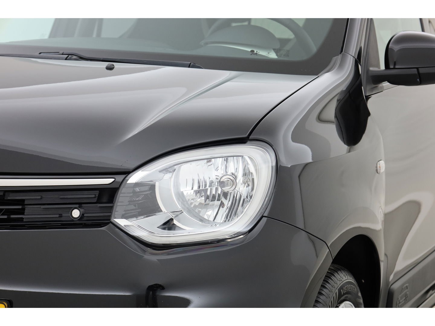 Renault Twingo Z.E. R80 Intens | Navi by App | Mistlampen | PDC | Clima | All Seasons