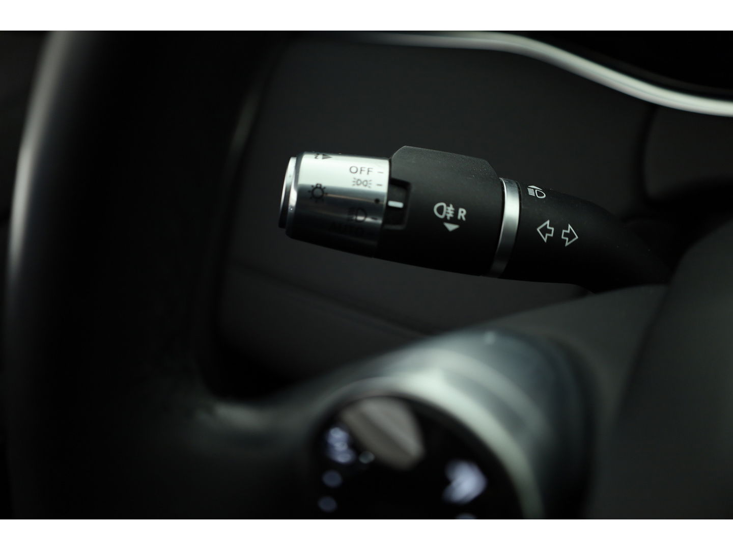 Land Rover Range Rover Evoque 1.5 P300e AWD SE | Navi | Camera | Afn. Trekhaak | Memory Seats | Stoel- Stuurverw.