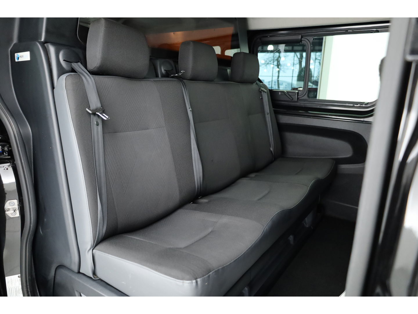 Nissan Primastar 2.0 dCi L2H1 N-Connecta | 6 pers. | Dubbel Cabine | Navi | Camera | Trekhaak | Cruise