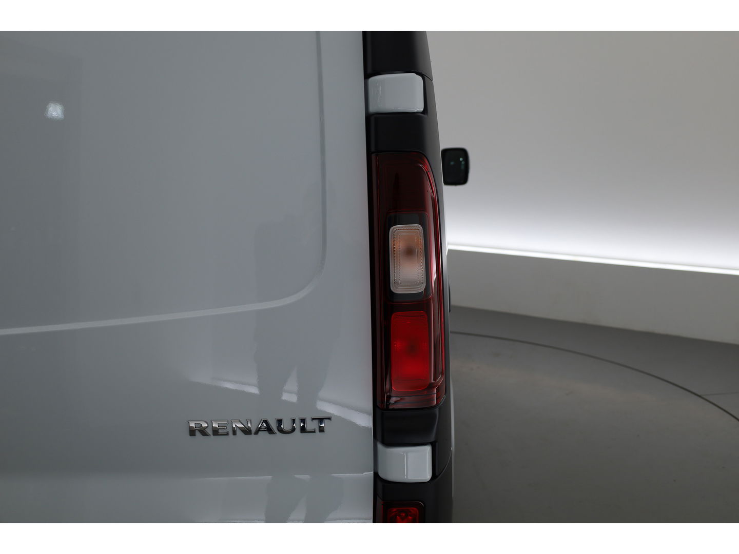 Renault Trafic 2.0 Blue dCi 130pk Dubb. Cab. L2H1 Start | Camera | Cruise | BPM Vrij