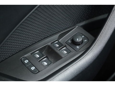 Škoda Octavia Combi 1.5 e-TSI Business Edition DSG | Pano | Massage | Adapt. Cruise | Camera | Afn. Trekhaak | Stoel- Stuurverw.