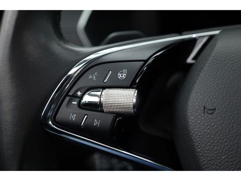 Škoda Octavia Combi 1.5 e-TSI Business Edition DSG | Pano | Massage | Adapt. Cruise | Camera | Afn. Trekhaak | Stoel- Stuurverw.