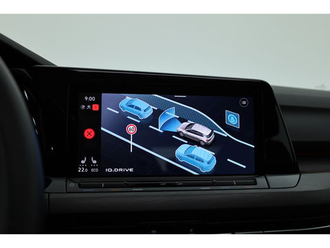 Volkswagen Golf 1.4 eHybrid | Pano | HUD | IQ. Light | Elek. Trekhaak | Stoel- Stuurverw.