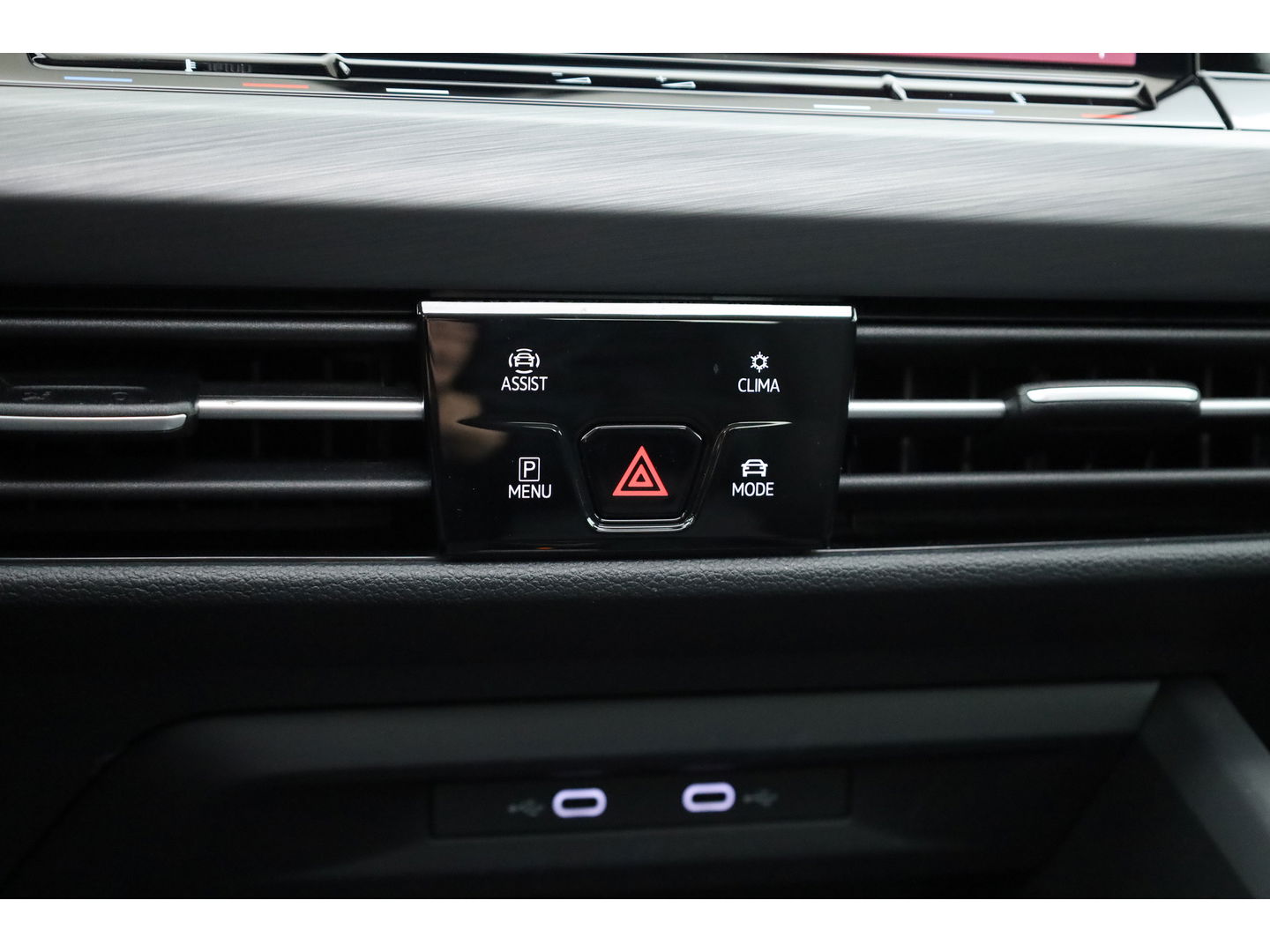 Volkswagen Golf 1.4 eHybrid | Pano | HUD | IQ. Light | Elek. Trekhaak | Stoel- Stuurverw.
