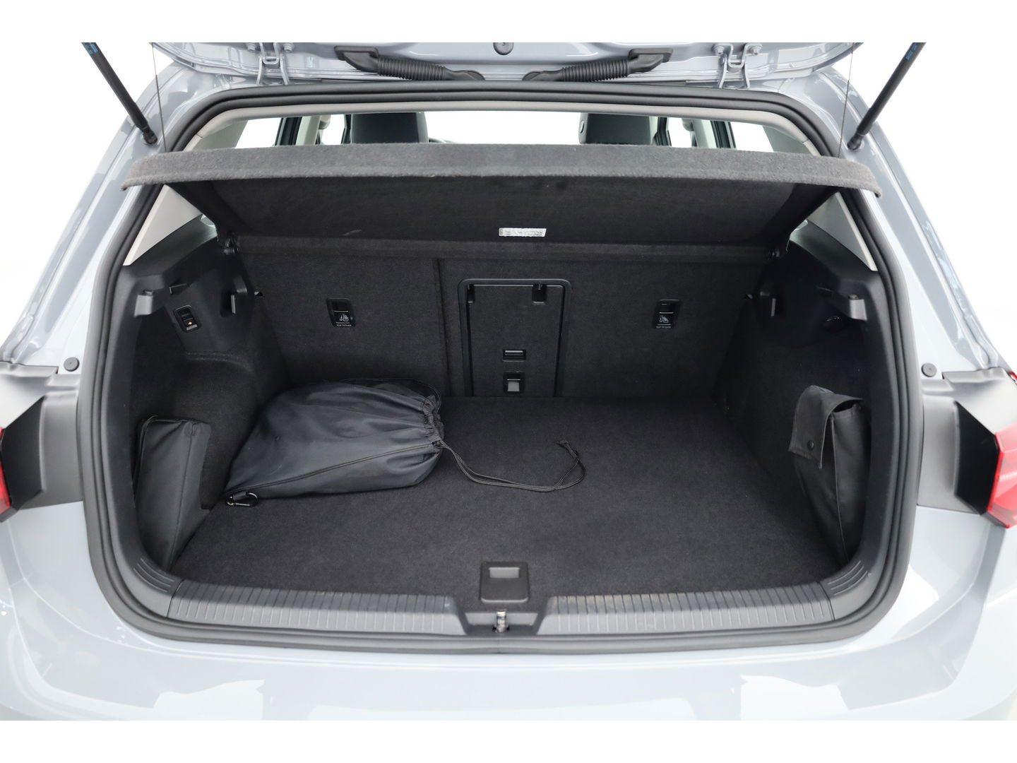 Volkswagen Golf 1.4 eHybrid | Pano | HUD | IQ. Light | Elek. Trekhaak | Stoel- Stuurverw.