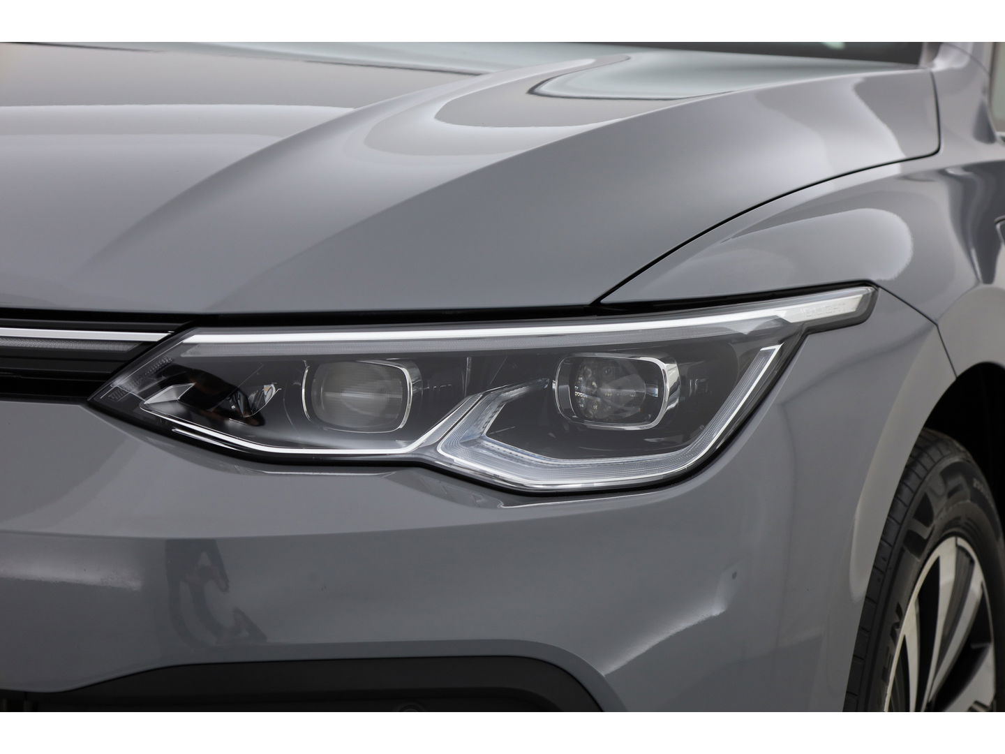 Volkswagen Golf 1.4 eHybrid | Pano | HUD | IQ. Light | Elek. Trekhaak | Stoel- Stuurverw.