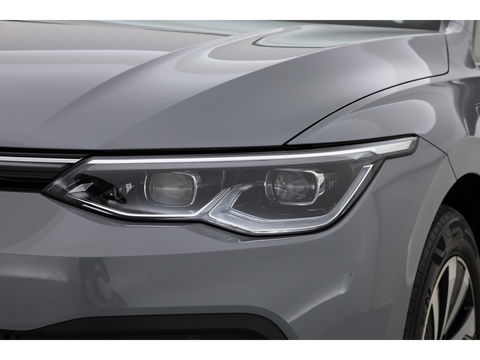 Volkswagen Golf 1.4 eHybrid | Pano | HUD | IQ. Light | Elek. Trekhaak | Stoel- Stuurverw.