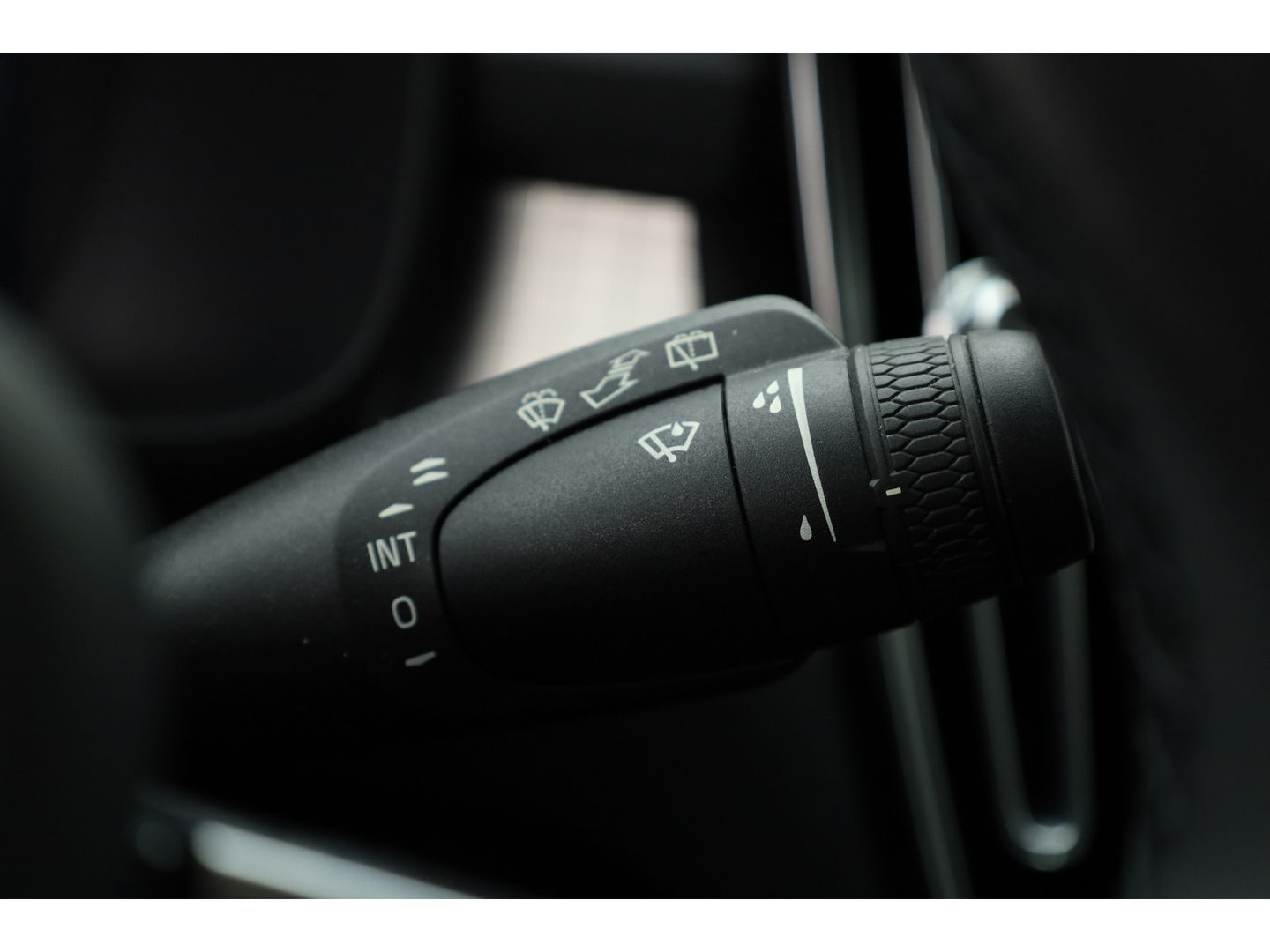 Volvo XC40 T4 Recharge Inscription Expression | Apple Carplay | Achterruitrijcamera | Stoel - stuurverwarm. | Elek. achterklep |