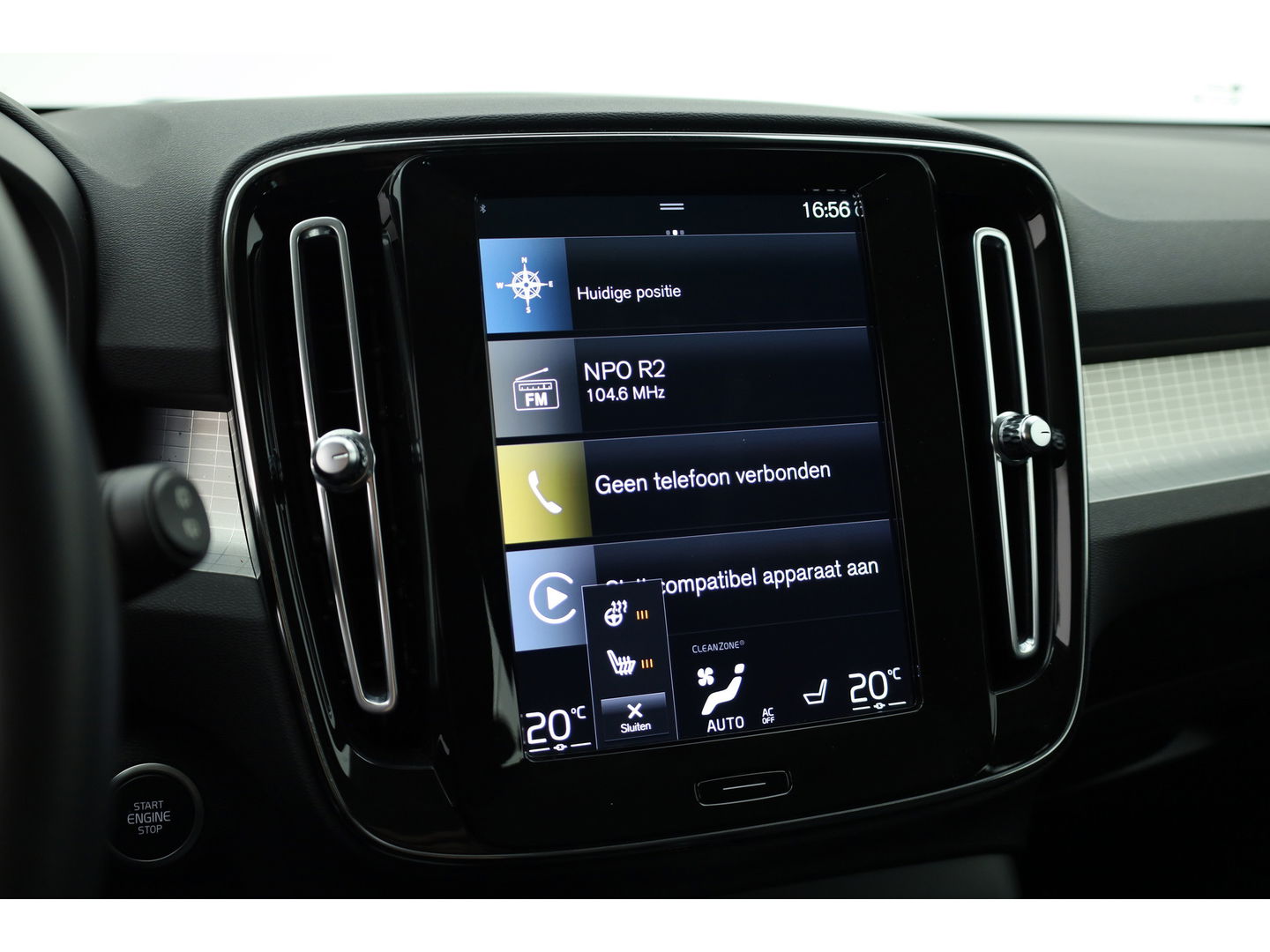 Volvo XC40 T4 Recharge Inscription Expression | Apple Carplay | Achterruitrijcamera | Stoel - stuurverwarm. | Elek. achterklep |