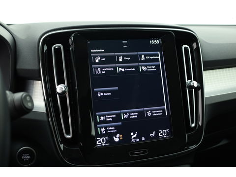 Volvo XC40 T4 Recharge Inscription Expression | Apple Carplay | Achterruitrijcamera | Stoel - stuurverwarm. | Elek. achterklep |