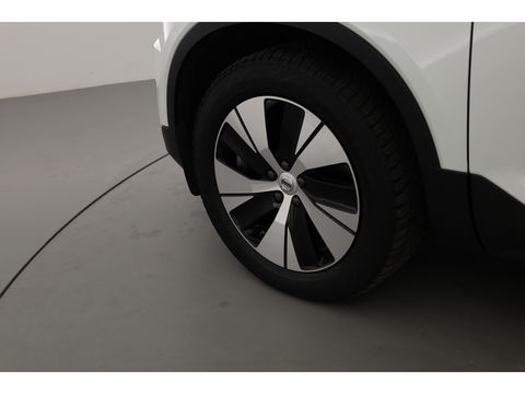 Volvo XC40 T4 Recharge Inscription Expression | Apple Carplay | Achterruitrijcamera | Stoel - stuurverwarm. | Elek. achterklep |